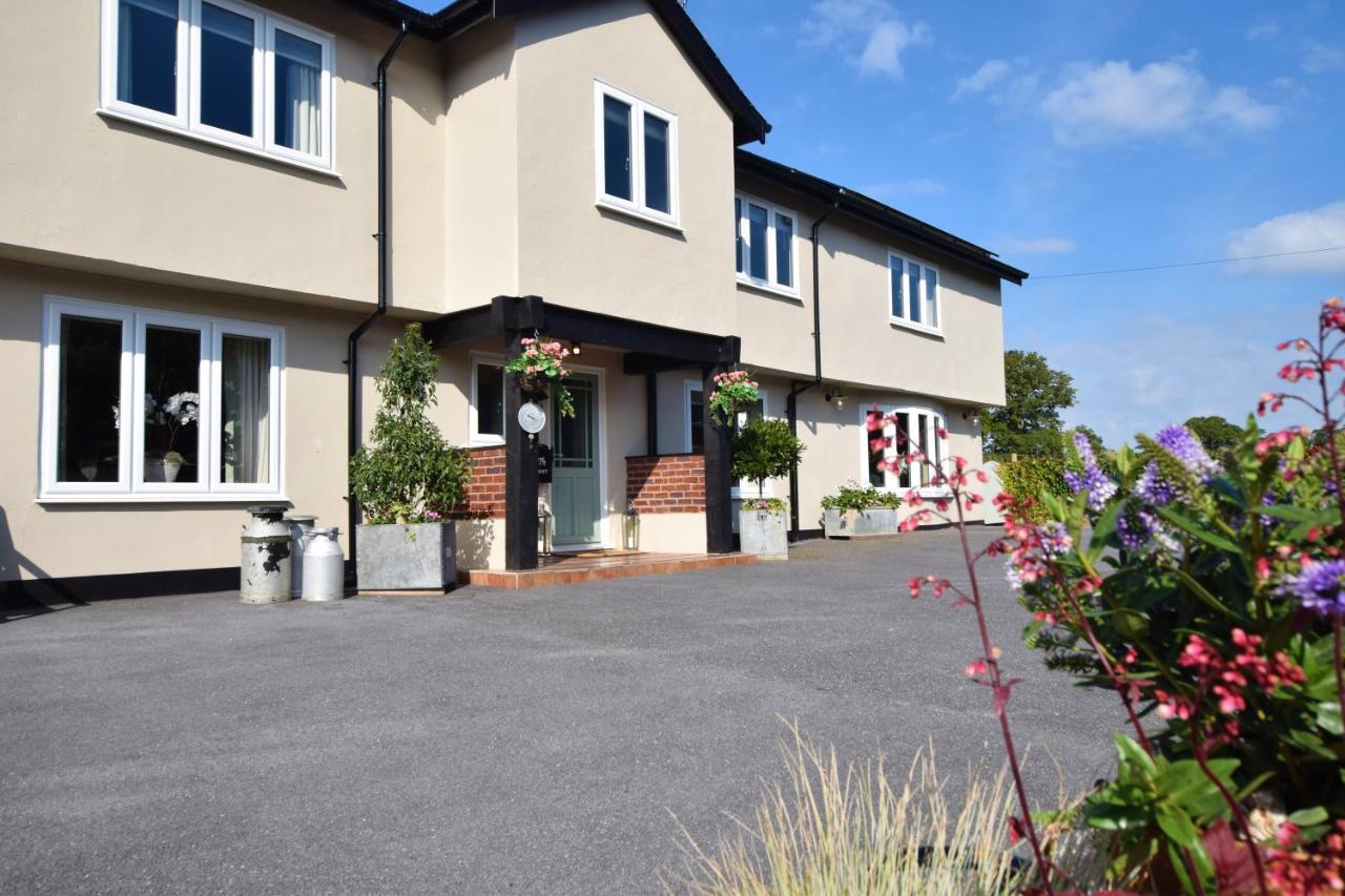 The Old Dairy 3* Lympstone